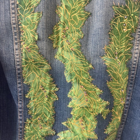 Medium Paniolo Country Maile Lei Denim Jacket - Picture 2 of 4